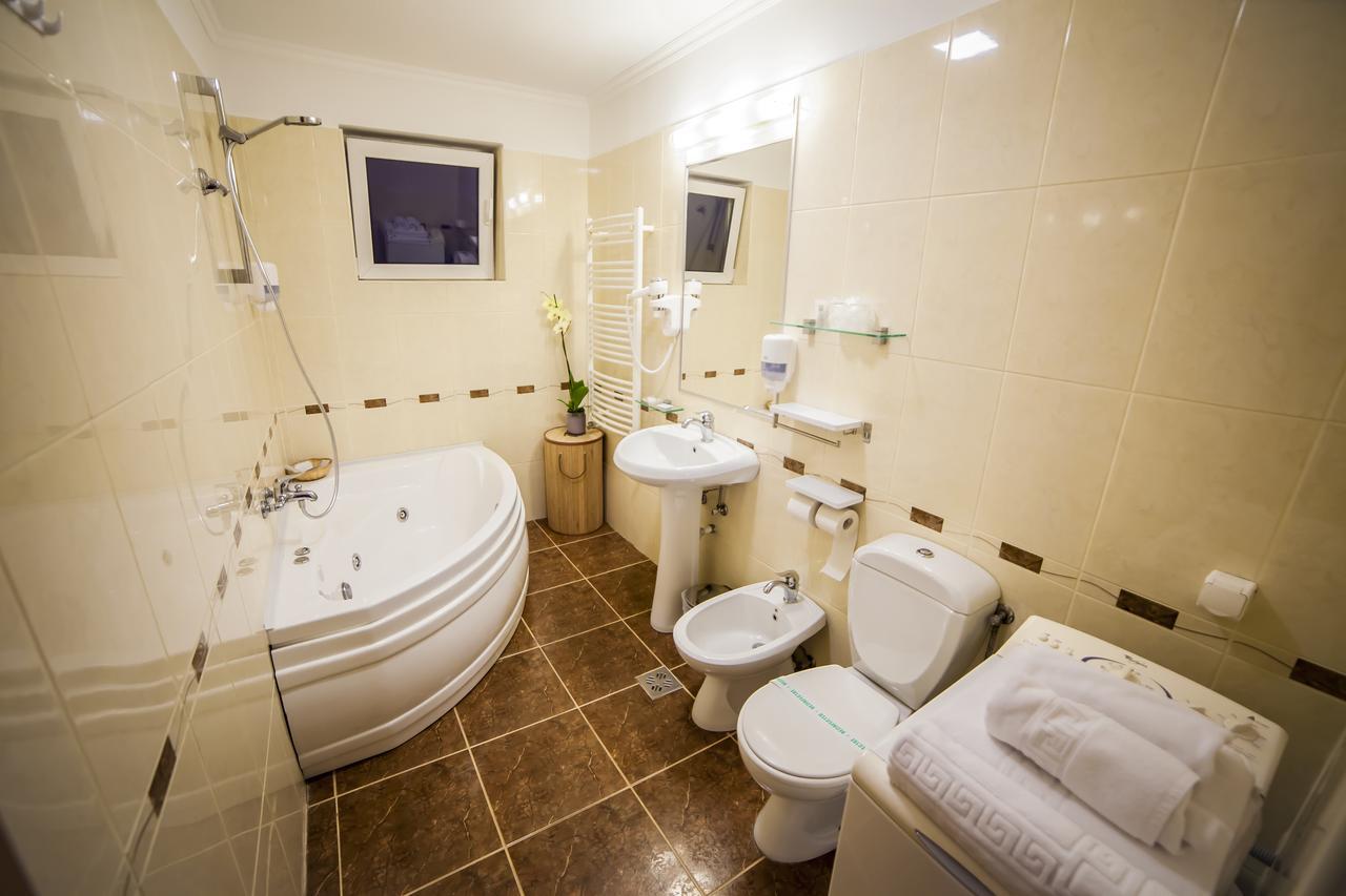 Business Class Apartment Cluj-Napoca Exteriör bild