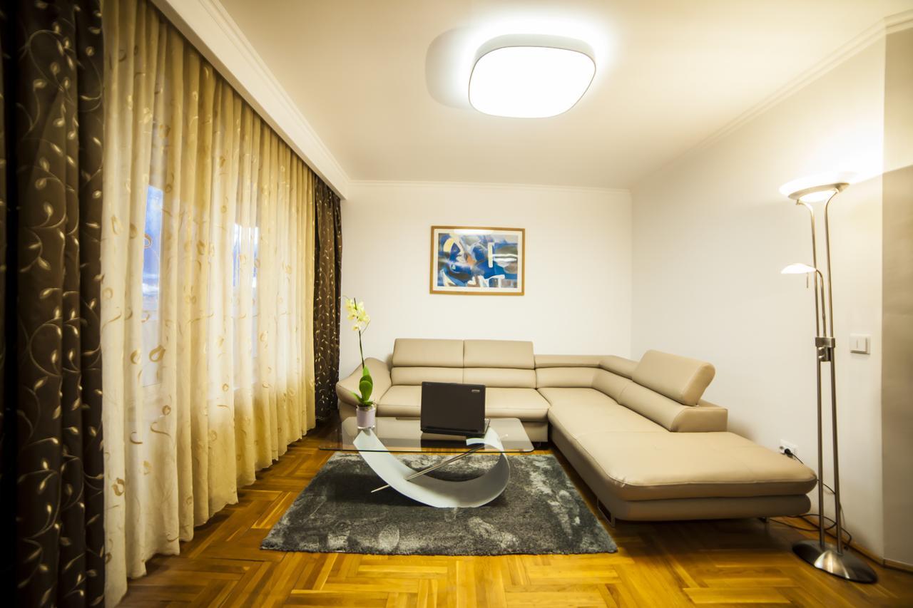 Business Class Apartment Cluj-Napoca Exteriör bild