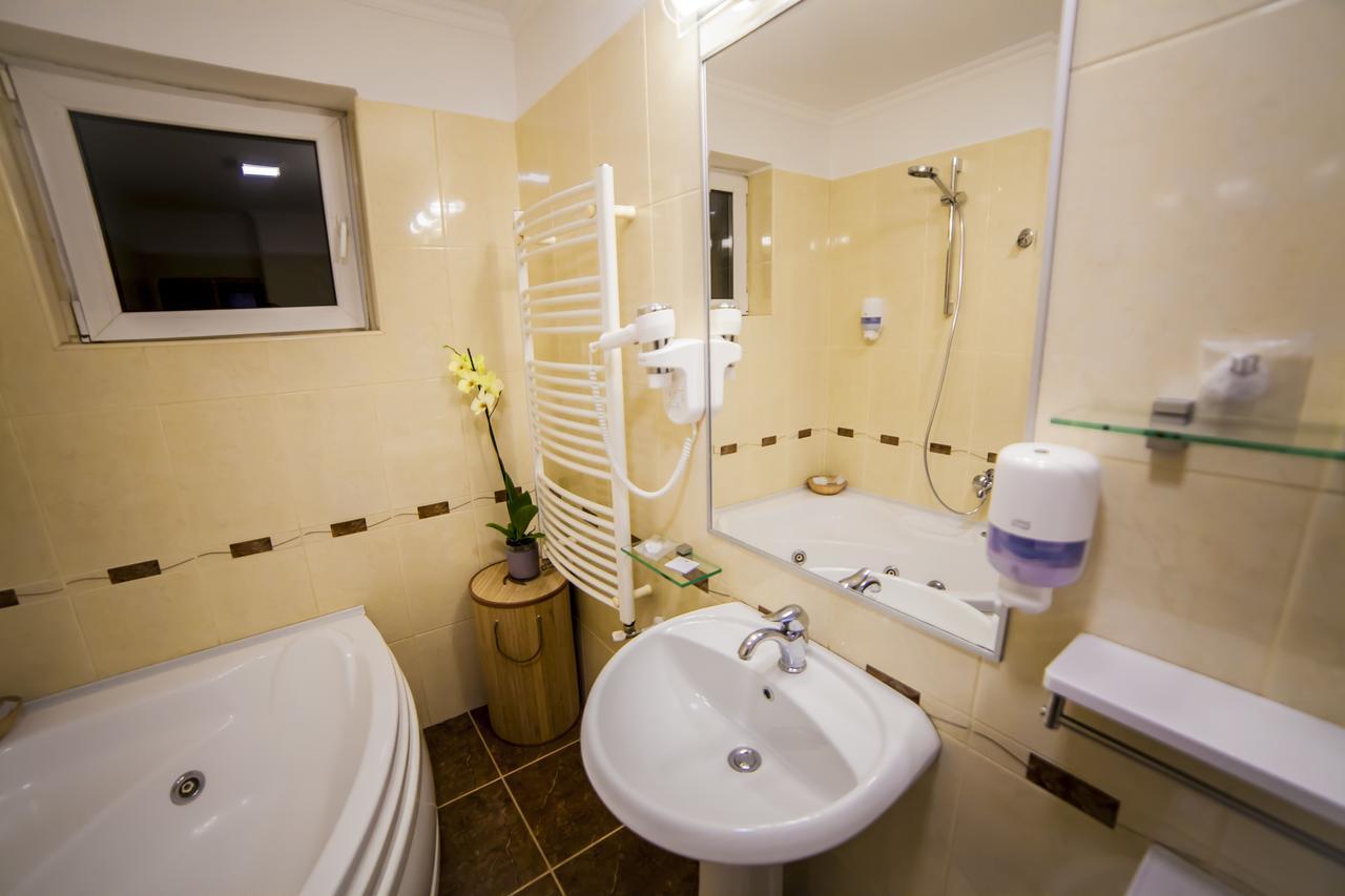 Business Class Apartment Cluj-Napoca Exteriör bild